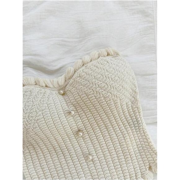 ✨ Knitted Strapless Crop Top | Ruffle Trim & Pearl Button Detail - Picture 4 of 6